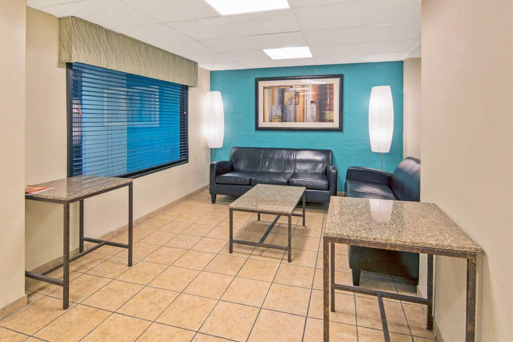 Rodeway Inn Austin Interior photo